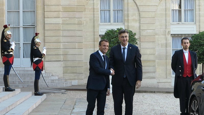 Drago mi je da Macron prihvaća poziv da posjeti Hrvatsku, želimo poboljšati ekonomske odnose s Francuskom